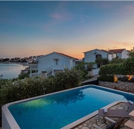 4 Bedroom Villa with Pool near Milna, Brac Island Sleeps 8 